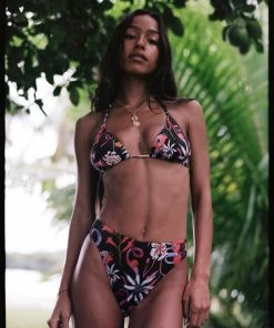 Follow Suit The Izzy Top - Garden Party (Mocha) Mme. Mink 11 Follow Suit The Izzy Top - Garden Party (Mocha) Mme. Mink