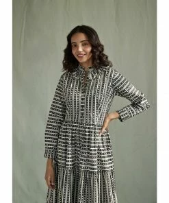Daydress WHAT'S HOT Dakota Dress In Dot-Dot-Dash