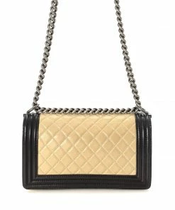 Salt WHAT'S HOT Chanel Old Medium Boy Bag