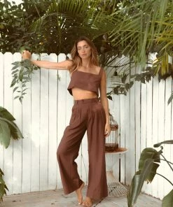 Krewe Du Q Vacation Shop Kea Top, Chocolate