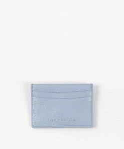 Neely & Chloe No. 12 The Card Case Pebble