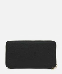 Neely & Chloe WHAT'S HOT No. 29 The Travel Wallet 13 Neely & Chloe WHAT'S HOT No. 29 The Travel Wallet