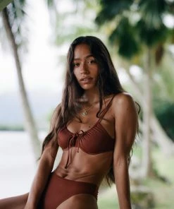 Follow Suit The Emily Top - Cognac Mme. Mink