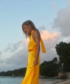 Valle & Vik Calling All Colors The Goddess | Yellow Satin