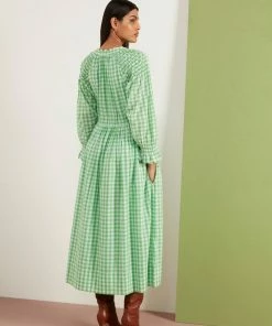 Seraphina THE SCALLOP SMOCKED DRESS | 9 Seraphina THE SCALLOP SMOCKED DRESS |