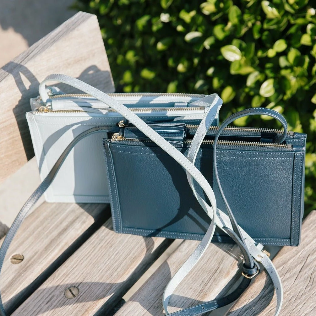 Neely & Chloe WHAT'S HOT No. 60 Double Zip Shoulder Goat Embossed 7 Neely & Chloe WHAT'S HOT No. 60 Double Zip Shoulder Goat Embossed