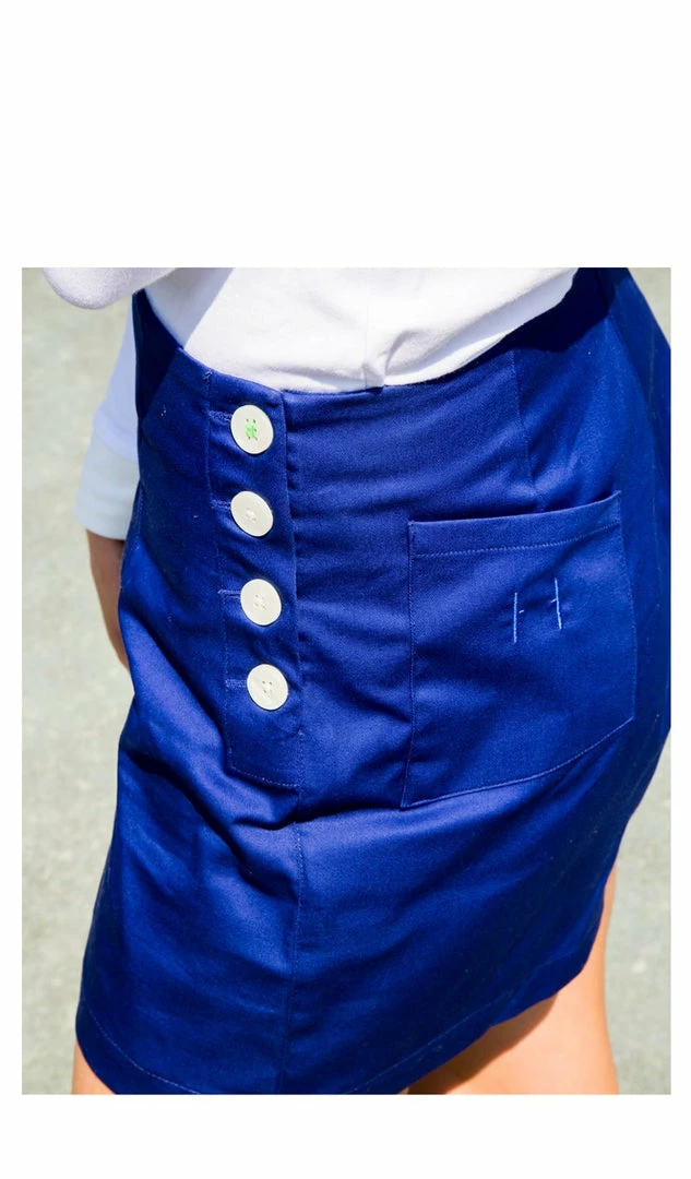 HEDGE WHAT'S HOT Lulu Short 10 HEDGE WHAT'S HOT Lulu Short