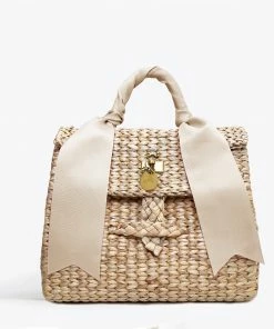 MME.Mink MME. CARLTON STRAW NUDE