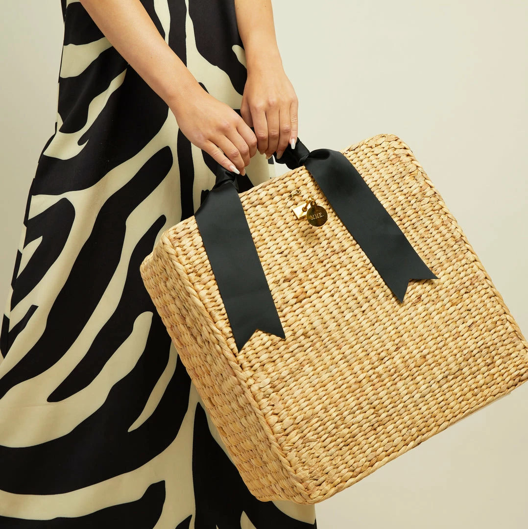 MME.Mink THE MINI BREAK Tote - CORNFLOWER Mme. Mink 7 MME.Mink THE MINI BREAK Tote - CORNFLOWER Mme. Mink