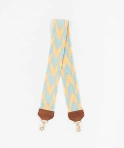 Salt WHAT'S HOT The Mollie