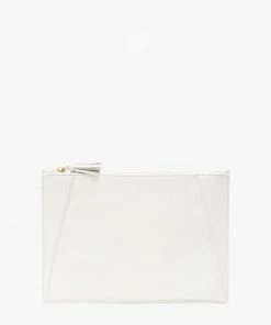 Neely & Chloe WHAT'S HOT No. 9 The Flat Clutch