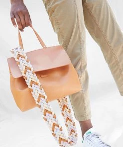 Salt The Alice WHAT'S HOT