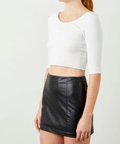 Soft Animal WHAT'S HOT Stretch Crop Top