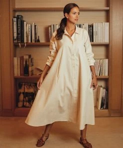 Daphne Wilde WHAT'S HOT Stella In Cream Cotton