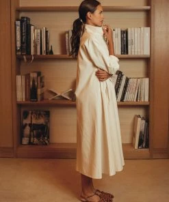 Daphne Wilde WHAT'S HOT Stella In Cream Cotton