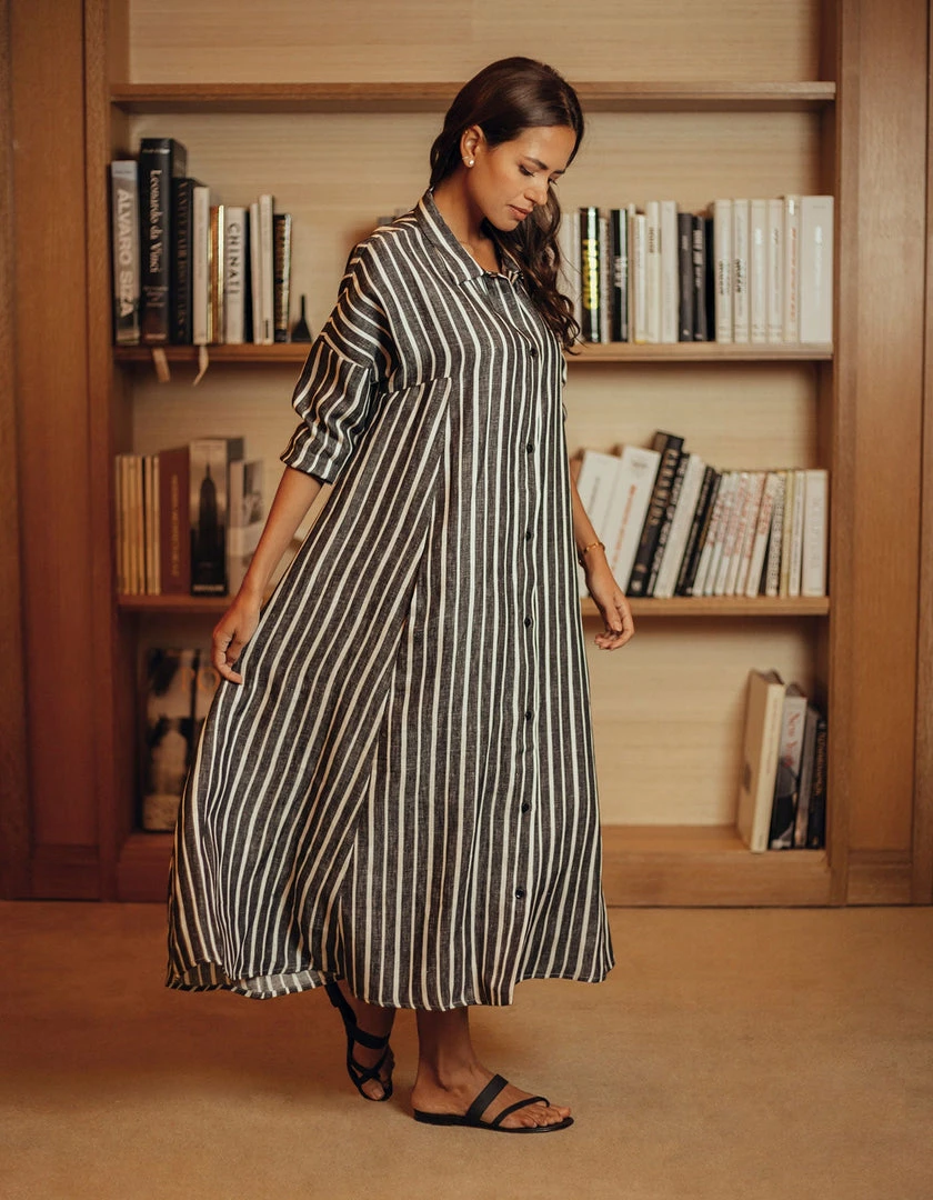 Daphne Wilde Stella In Black And White Striped Linen 4 Daphne Wilde Stella In Black And White Striped Linen
