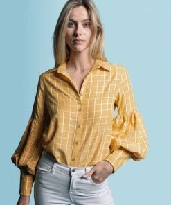 The Shirt By Rochelle Behrens The Molly Shirt