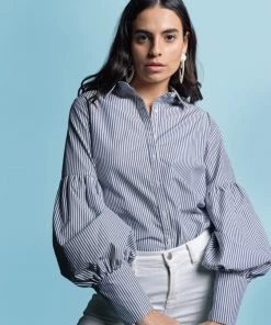 The Shirt By Rochelle Behrens The Molly Shirt