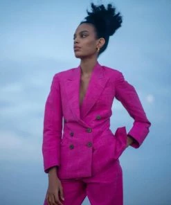 De Castro Pink Suit