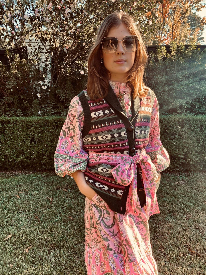 Sue Sartor Flounce™️ | Pink / Green Patio 15 Sue Sartor Flounce™️ | Pink / Green Patio