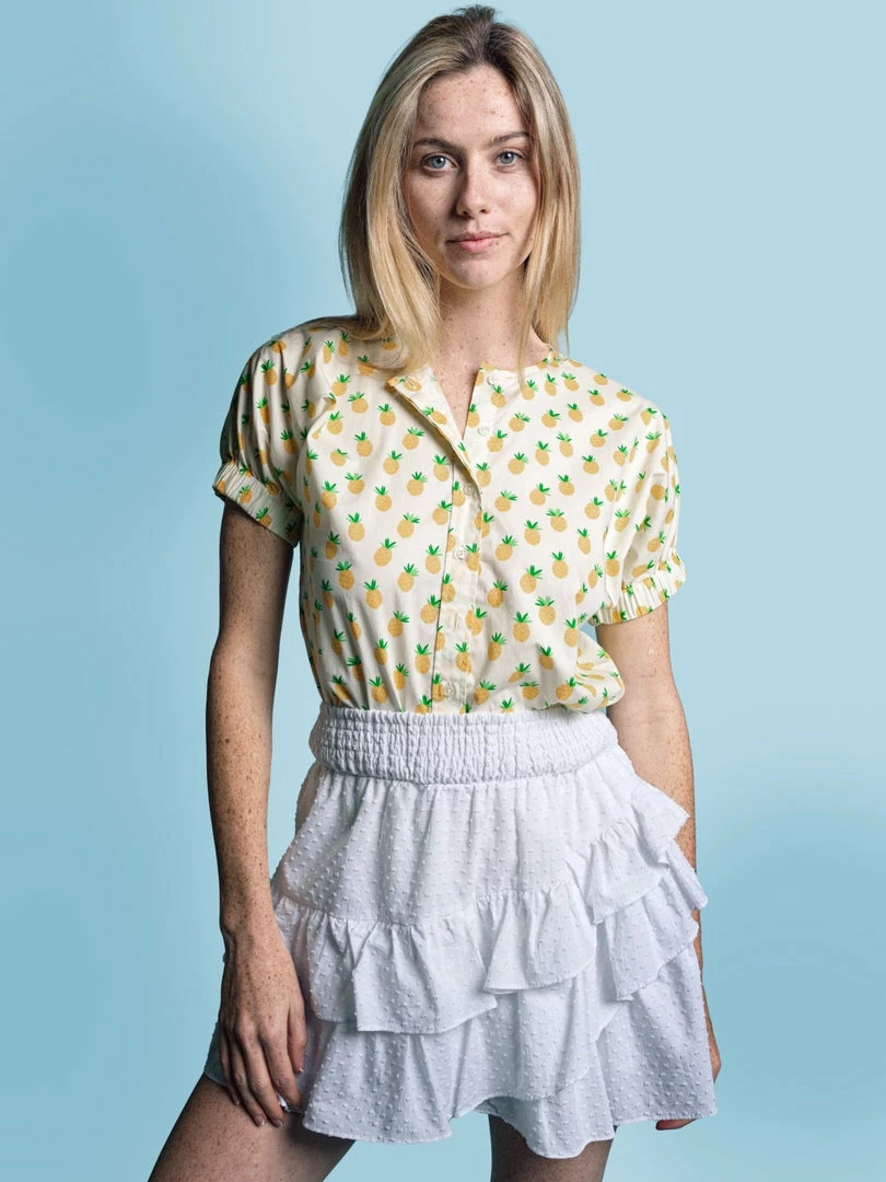 The Shirt By Rochelle Behrens The Short Sleeve Elastic Arm Shirt 3 The Shirt By Rochelle Behrens The Short Sleeve Elastic Arm Shirt