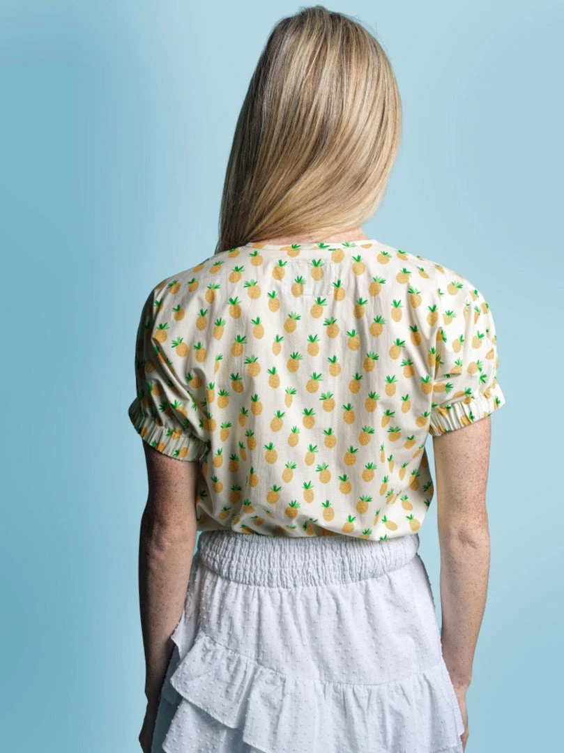 The Shirt By Rochelle Behrens The Short Sleeve Elastic Arm Shirt 5 The Shirt By Rochelle Behrens The Short Sleeve Elastic Arm Shirt