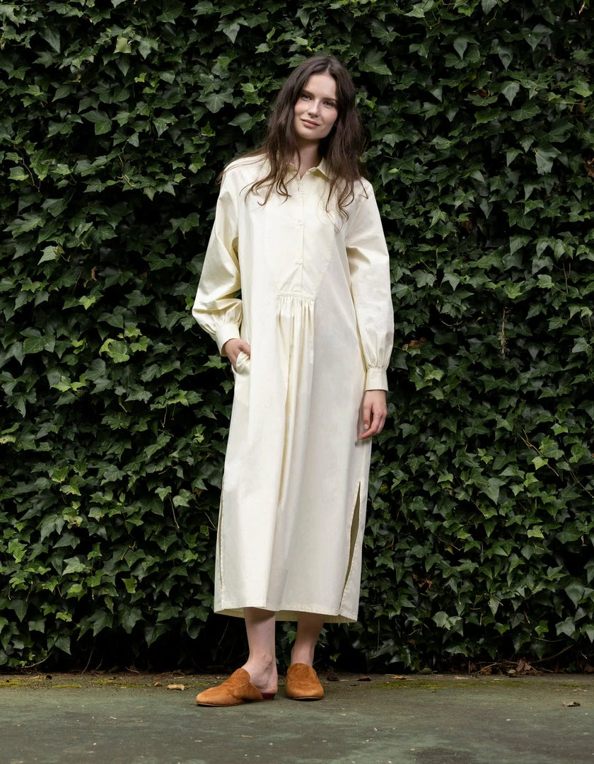 Daphne Wilde CLOTHING The Lulu In Cream Poplin 3 Daphne Wilde CLOTHING The Lulu In Cream Poplin