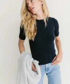 Kilte Collection The Andrea Tee