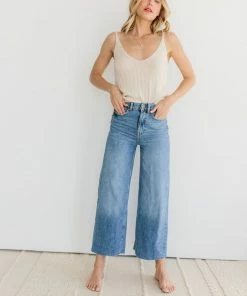 Kilte Collection WHAT'S HOT The Maura Tank