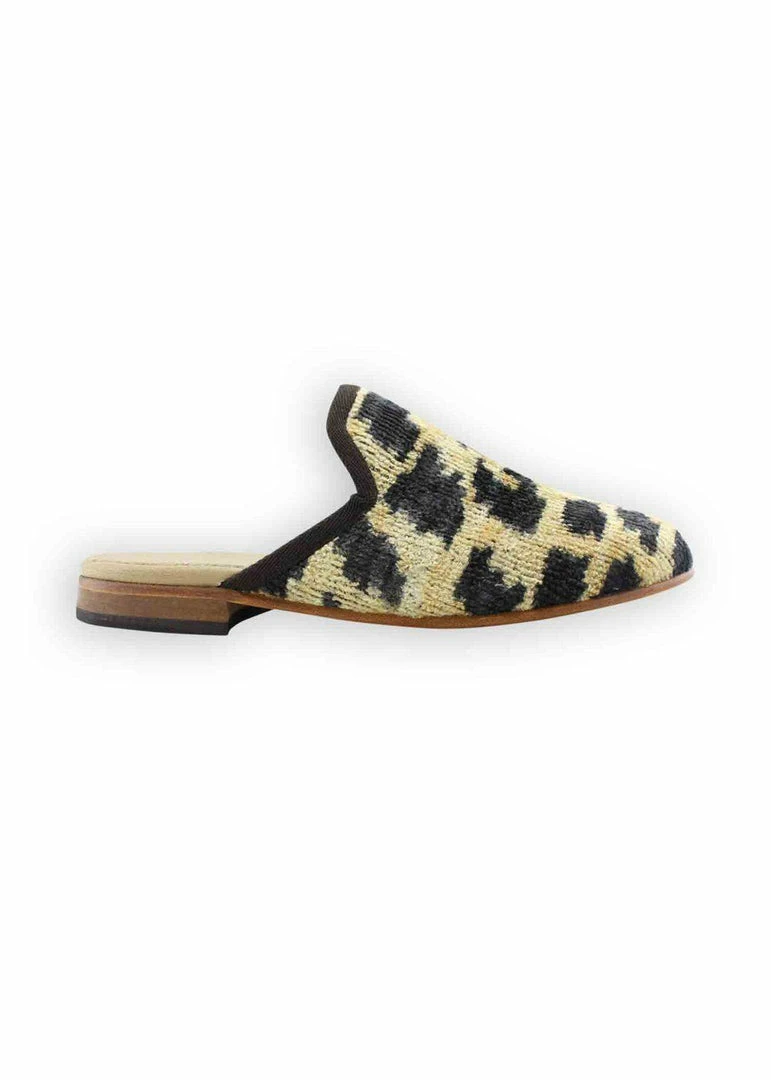 Artemis Design Co. ACCESSORIES Alexandra Velvet Slippers 5 Artemis Design Co. ACCESSORIES Alexandra Velvet Slippers