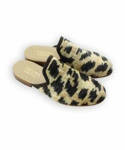 Artemis Design Co. ACCESSORIES Alexandra Velvet Slippers 9 Artemis Design Co. ACCESSORIES Alexandra Velvet Slippers