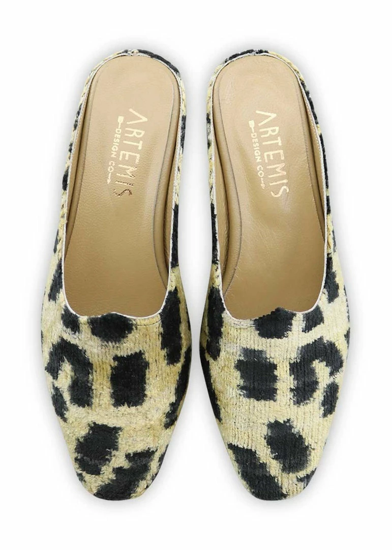 Artemis Design Co. ACCESSORIES Clementine Velvet Moss Mules 3 Artemis Design Co. ACCESSORIES Clementine Velvet Moss Mules